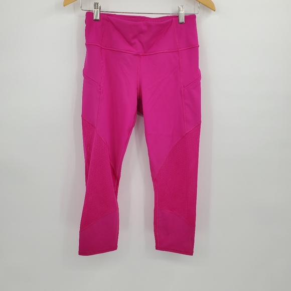 ◇ Athleta Mesh Power Contender Capri Leggings Electric Fuschia Size Size Small - Picture 1 of 12